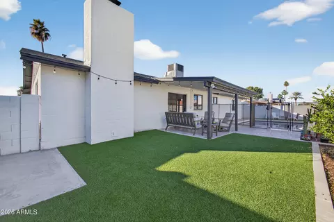 Exterior - 701 N Apache Dr, Chandler, AZ 85224 photo 5 of 10
