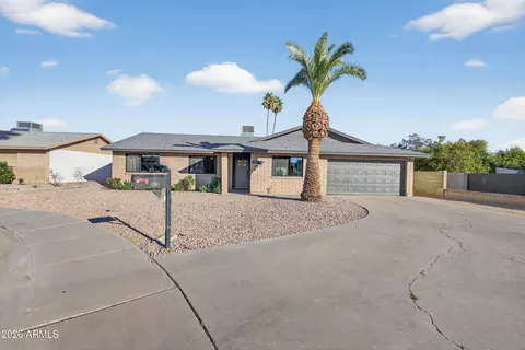 701 N Apache Dr, Chandler, AZ 85224