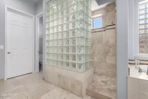 Bath - 3931 E Fox Cir, Mesa, AZ 85205 photo 3 of 9
