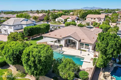View/Area - 3931 E Fox Cir, Mesa, AZ 85205 photo 2 of 3