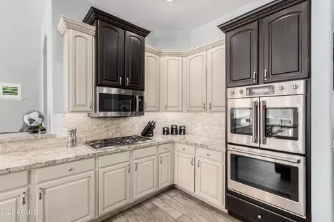 Kitchen - 3931 E Fox Cir, Mesa, AZ 85205 photo 3 of 4