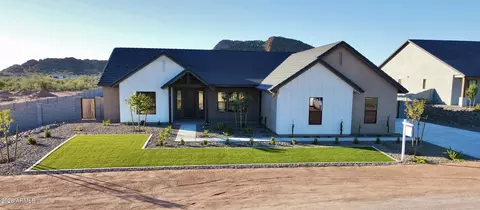 1579 W Lucky Ln, Queen Creek, AZ 85144