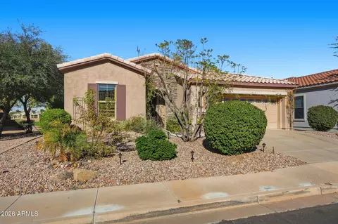 Exterior - 4548 E Nightingale Ln, Gilbert, AZ 85298 photo 2 of 12