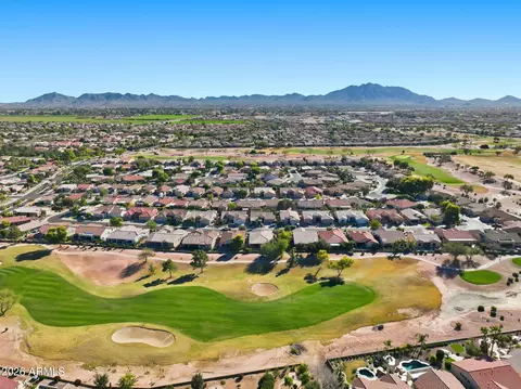 View/Area - 4548 E Nightingale Ln, Gilbert, AZ 85298 photo 12 of 15