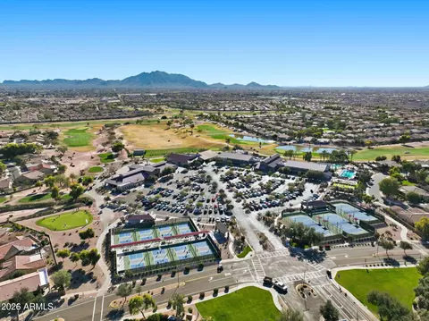 View/Area - 4548 E Nightingale Ln, Gilbert, AZ 85298 photo 14 of 15