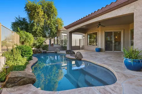 Exterior - 4548 E Nightingale Ln, Gilbert, AZ 85298 photo 6 of 12