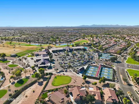 View/Area - 4548 E Nightingale Ln, Gilbert, AZ 85298 photo 13 of 15
