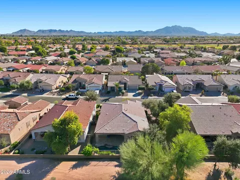 View/Area - 4548 E Nightingale Ln, Gilbert, AZ 85298 photo 11 of 15