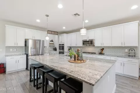 Kitchen - 10756 E Sheffield Dr, Mesa, AZ 85212 photo 2 of 5