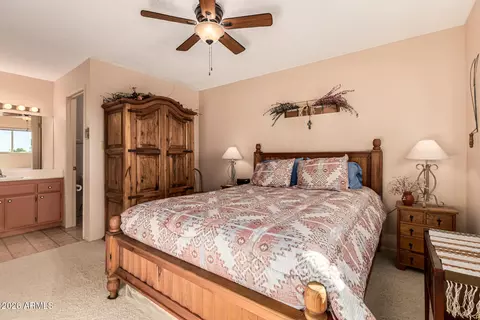 Bedroom - 5525 E Thomas Rd #O8, Phoenix, AZ 85018 photo 2 of 5