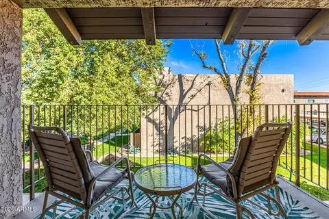 Exterior - 5525 E Thomas Rd #O8, Phoenix, AZ 85018 photo 2 of 6