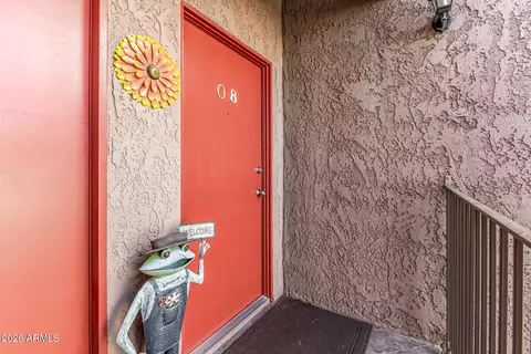 Exterior - 5525 E Thomas Rd #O8, Phoenix, AZ 85018 photo 1 of 6