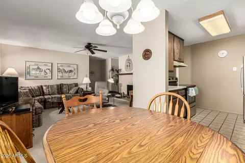 Dining - 5525 E Thomas Rd #O8, Phoenix, AZ 85018 photo 2 of 2