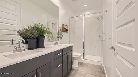 Bath - 8149 E Petunia Ave #1090, Mesa, AZ 85212 photo 1 of 2