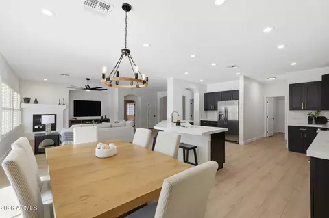 Dining - 2935 E Lynx Way, Gilbert, AZ 85298 photo 2 of 2