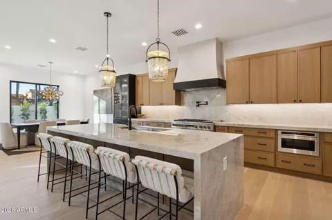 4307 E Sells Dr, Phoenix, AZ 85018 photo 9