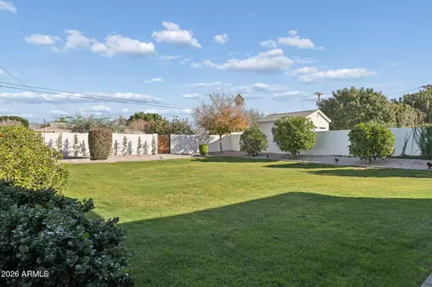 Exterior - 3924 E Roma Ave, Phoenix, AZ 85018 photo 9 of 14