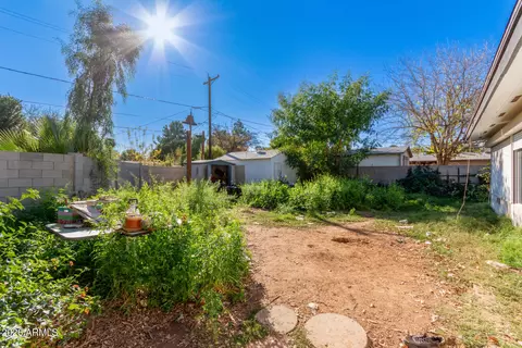 Exterior - 1615 E Hudson Dr, Tempe, AZ 85281 photo 9 of 13