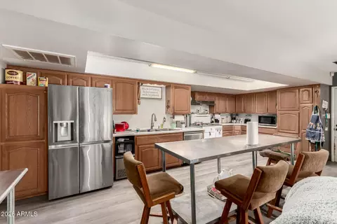 Kitchen - 1615 E Hudson Dr, Tempe, AZ 85281 photo 2 of 4