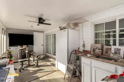 Exterior - 1615 E Hudson Dr, Tempe, AZ 85281 photo 6 of 13