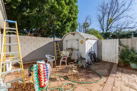 Exterior - 1615 E Hudson Dr, Tempe, AZ 85281 photo 7 of 13