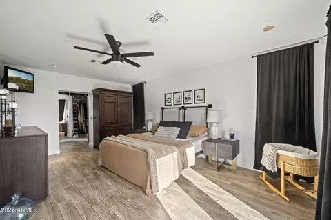 Bedroom - 4215 E Flower St, Phoenix, AZ 85018 photo 2 of 8
