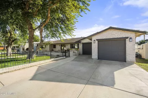 Exterior - 4215 E Flower St, Phoenix, AZ 85018 photo 7 of 7