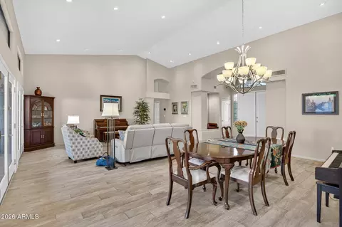 Dining - 1538 E Acoma Dr, Phoenix, AZ 85022 photo 1 of 2