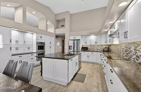 Kitchen - 1538 E Acoma Dr, Phoenix, AZ 85022 photo 4 of 4