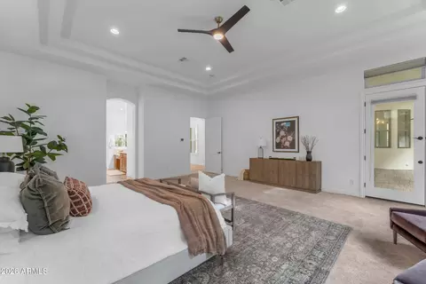 Bedroom - 303 E Wexford Cv, Phoenix, AZ 85020 photo 3 of 7