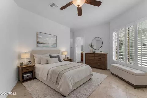 Bedroom - 303 E Wexford Cv, Phoenix, AZ 85020 photo 6 of 7