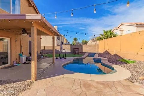 2914 E Windsong Dr, Phoenix, AZ 85048