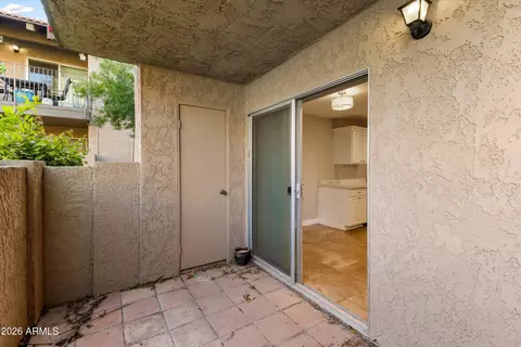Exterior - 5525 E Thomas Rd #L1, Phoenix, AZ 85018 photo 5 of 5