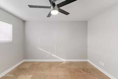 Bedroom - 5525 E Thomas Rd #L1, Phoenix, AZ 85018 photo 1 of 4