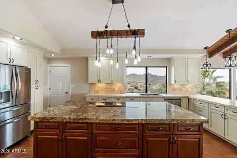 Kitchen - 36723 N 33rd Ave, Phoenix, AZ 85086 photo 7 of 8
