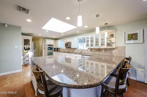 Kitchen - 7113 N 8th Ave, Phoenix, AZ 85021 photo 1 of 7