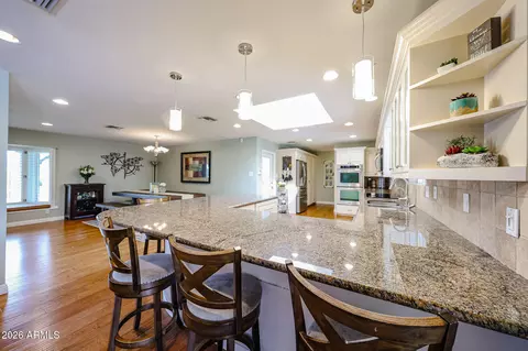 Kitchen - 7113 N 8th Ave, Phoenix, AZ 85021 photo 3 of 7