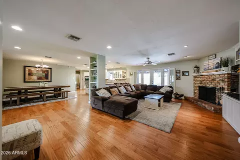 Living - 7113 N 8th Ave, Phoenix, AZ 85021 photo 1 of 4