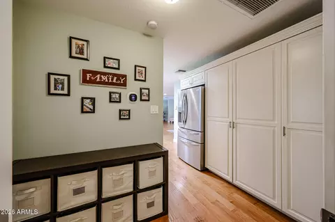 Entry Way - 7113 N 8th Ave, Phoenix, AZ 85021 photo 2 of 2