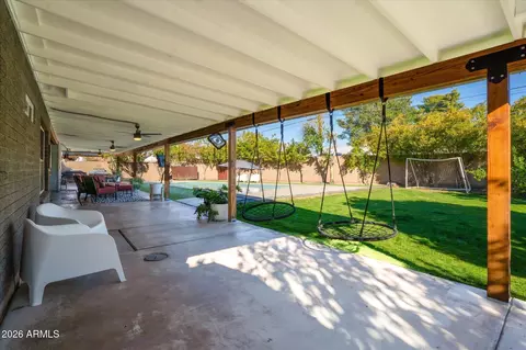 1516 E Keim Dr, Phoenix, AZ 85014 photo 9