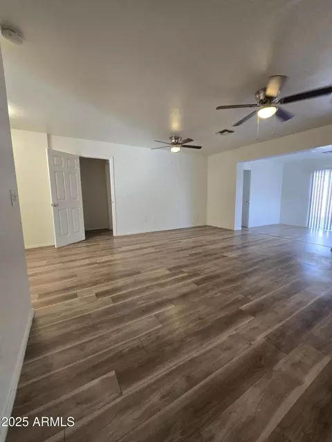 Living - 3408 W Mclellan Blvd, Phoenix, AZ 85017 photo 2 of 4