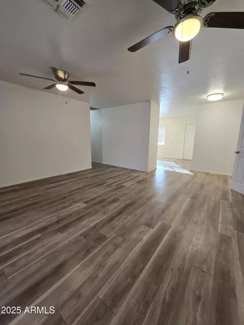 Living - 3408 W Mclellan Blvd, Phoenix, AZ 85017 photo 3 of 4
