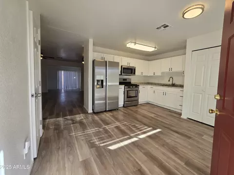 Kitchen - 3408 W Mclellan Blvd, Phoenix, AZ 85017 photo 1 of 2
