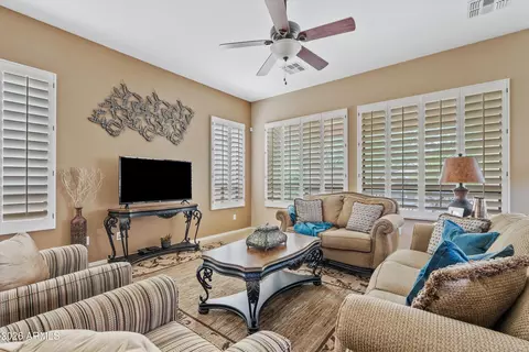 8641 E Ivy St, Mesa, AZ 85207 photo 9