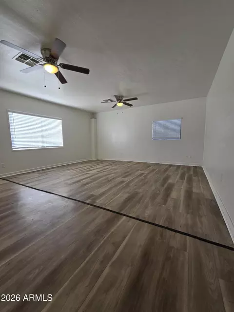 Living - 258 E Juniper St, Mesa, AZ 85201 photo 2 of 2