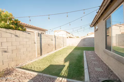Exterior - 2218 E Mohave Ln, Apache Junction, AZ 85119 photo 3 of 6