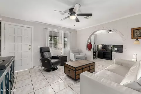 Living - 4032 W Nancy Ln, Phoenix, AZ 85041 photo 1 of 2