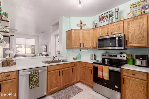 Kitchen - 3756 E Irwin Ave, Mesa, AZ 85206 photo 2 of 4