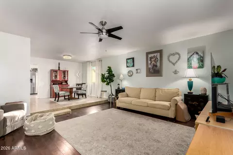 2801 E Cortez St, Phoenix, AZ 85028