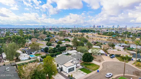 View/Area - 1831 E Montecito Ave, Phoenix, AZ 85016 photo 1 of 4